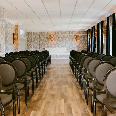 Marine Troon Hotell Exteriör bild The Long Room