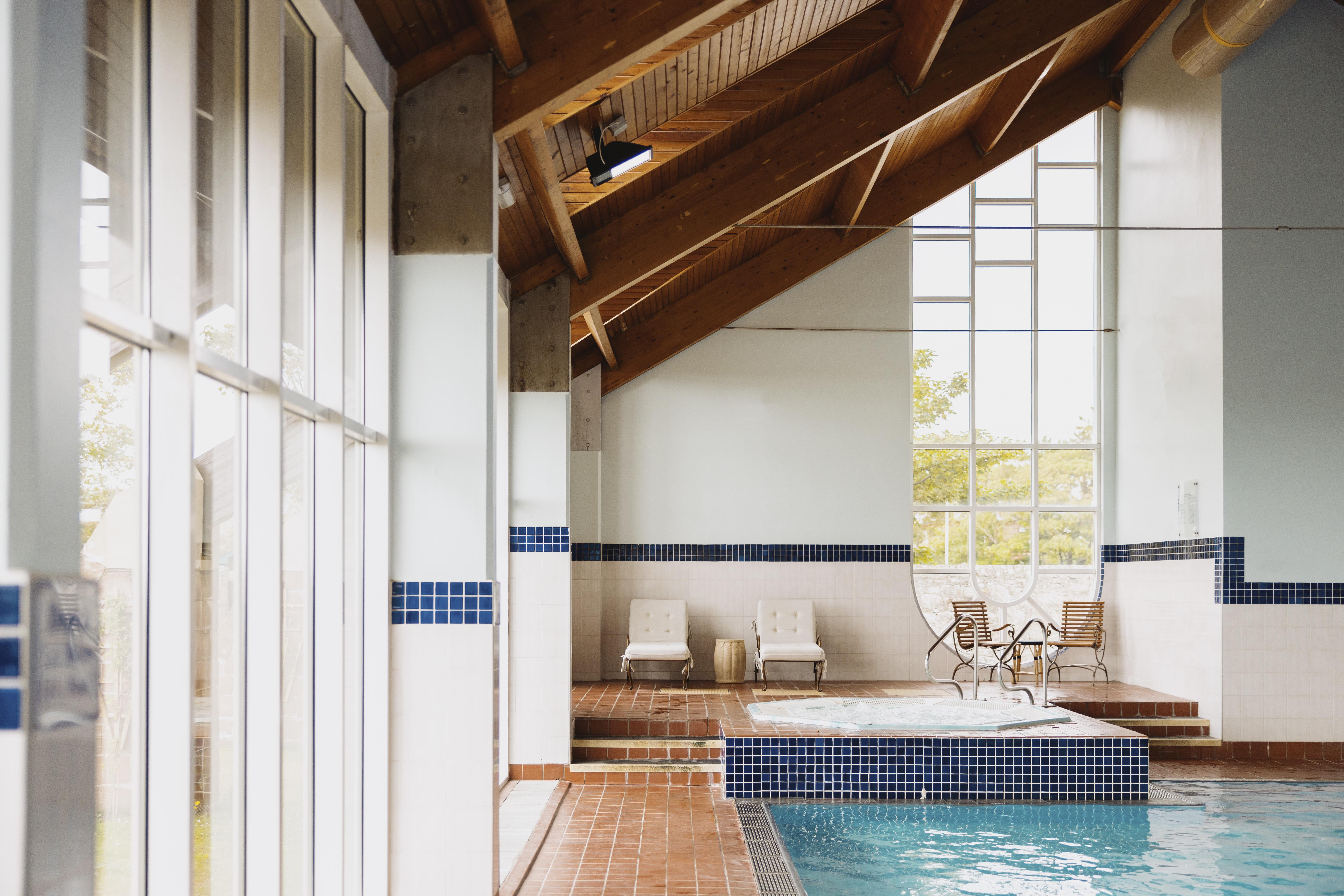 Marine Troon Hotell Exteriör bild The swimming pool at the National Nordic Centre